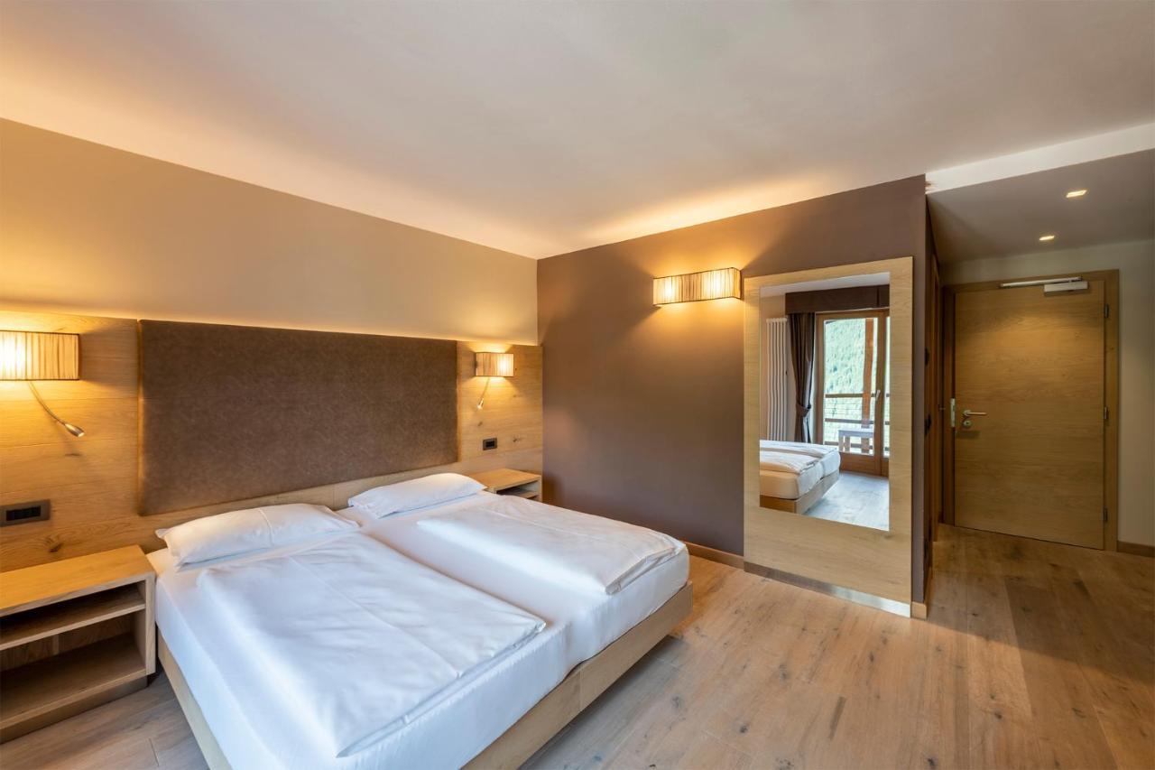Design & Suite Hotel Ciarnadoi Vigo di Fassa Dış mekan fotoğraf